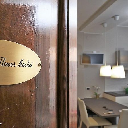 The Flower Market Apartment Rom Zimmer foto